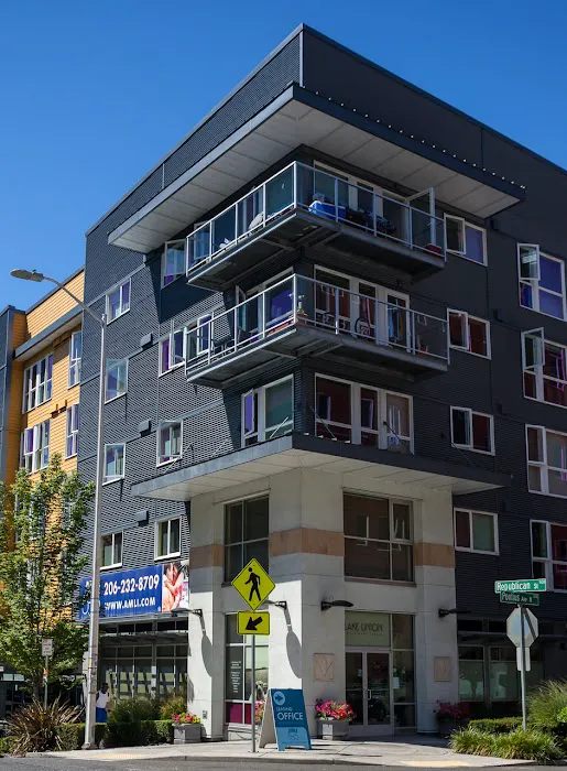 Lake Union Veterinary Clinic 12