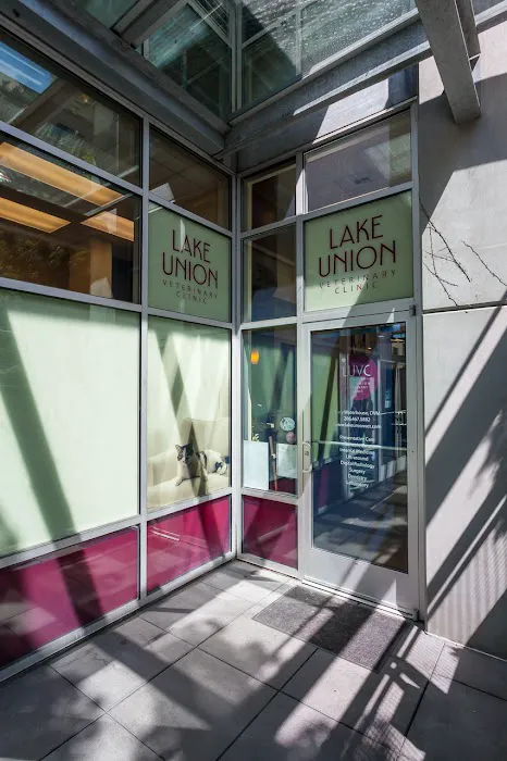 Lake Union Veterinary Clinic 12