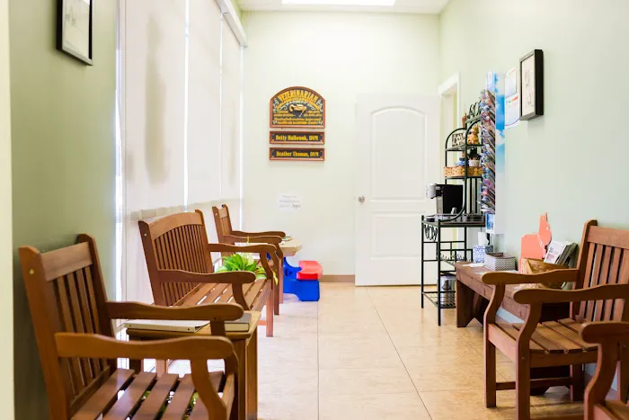Cypress Falls Animal Hospital 12