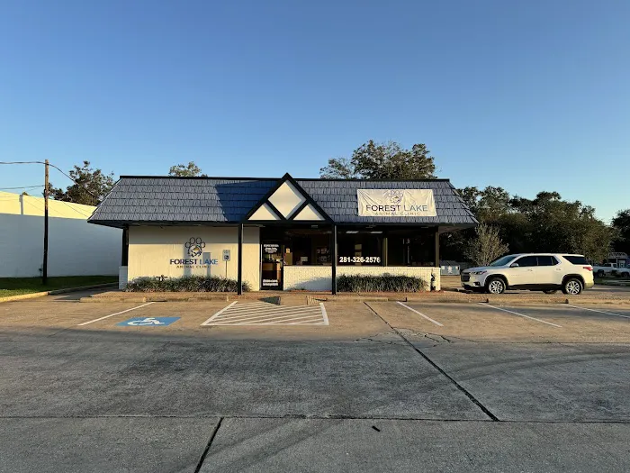 Forest Lake Animal Clinic 12