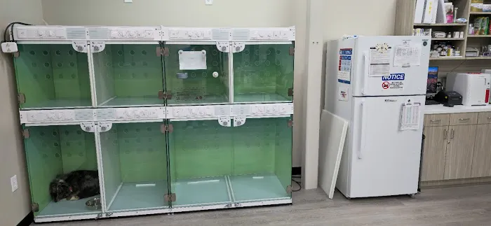 PetLife Urgent Care & Wellness Center 12
