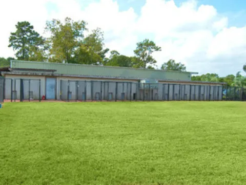 Longwood Animal Hospital and Pet Resort 12