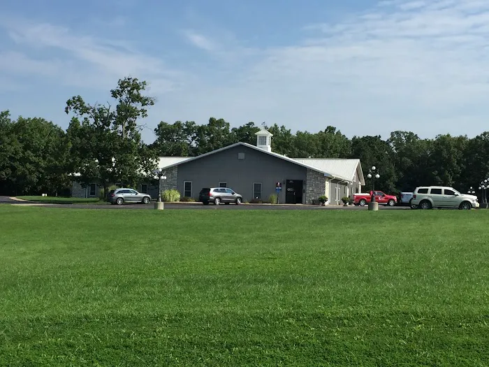 Mid-Rivers Equine Centre 12