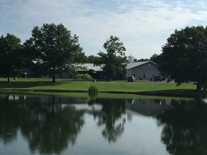 Mid-Rivers Equine Centre 12
