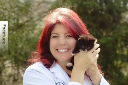 Dr. Jennifer Feeney, DVM, UW-AAB, FFCE, LSHU-S, CFV