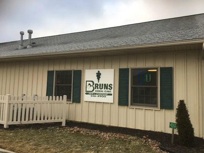 Bruns Animal Clinic, LTD 12