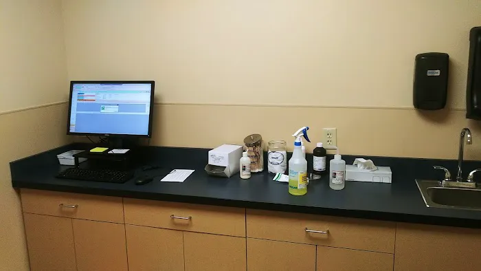 Noah's Ark Animal Clinic of Florence 12