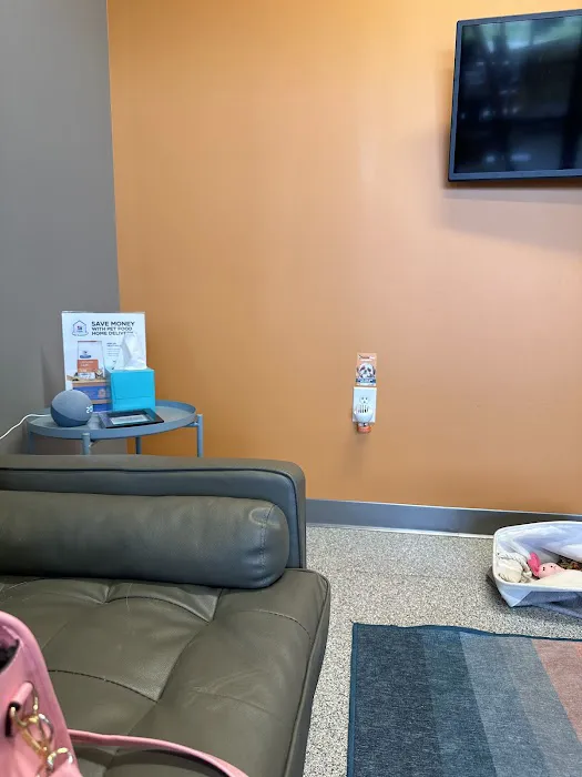 PetVet365 Pet Hospital Louisville/Anchorage 12