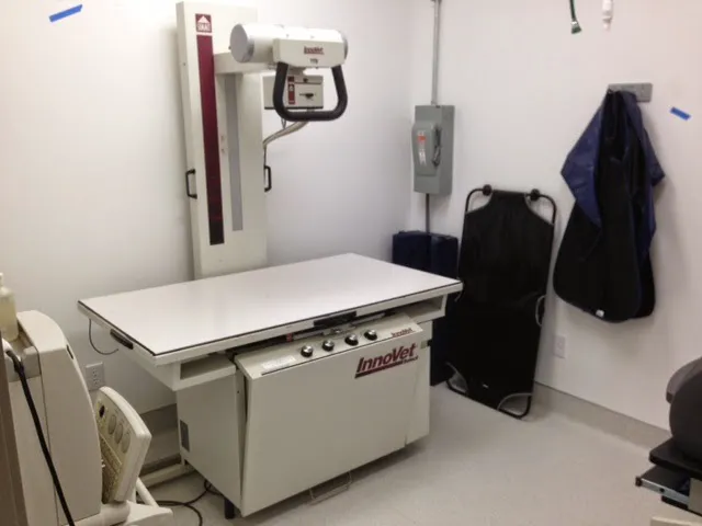 Oak Knoll Animal Hospital: Earl Tracy DVM 6