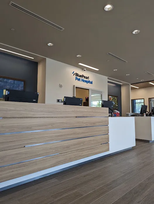 BluePearl Pet Hospital Golden Valley 12