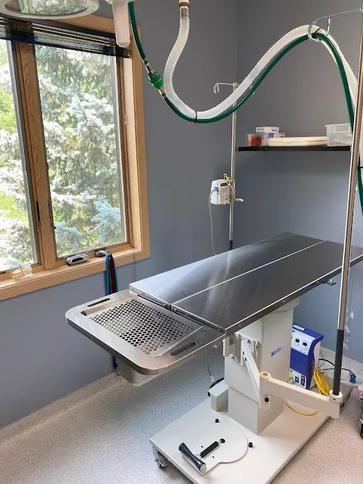 Carver Lake Veterinary Center 7