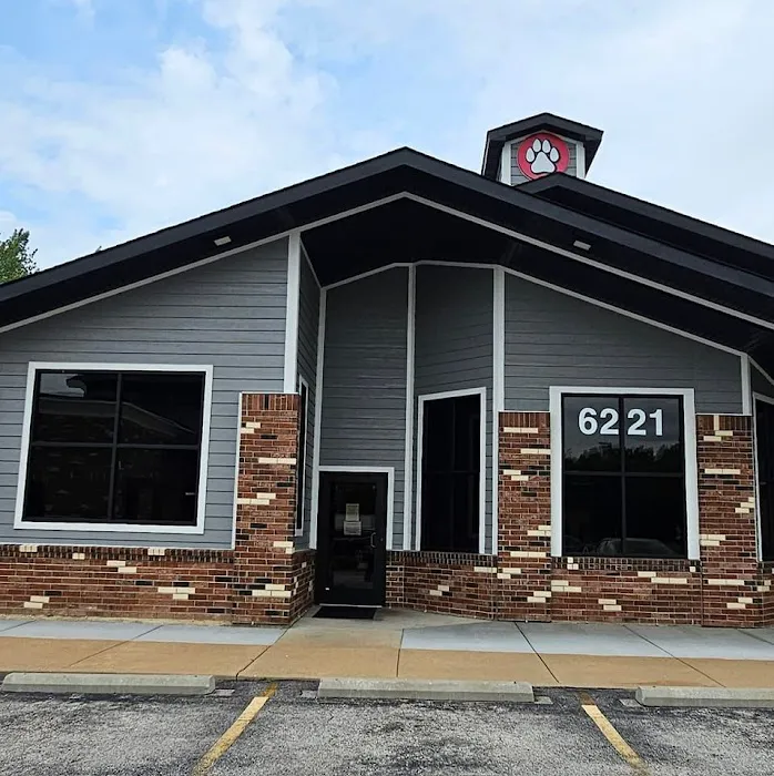 Imperial Animal Hospital Pet Lodge and Grooming 3