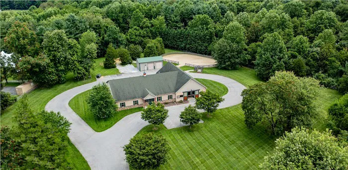 Manor Equine Hospital 12