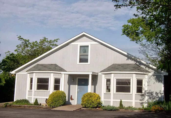 Warren Animal Hospital 12