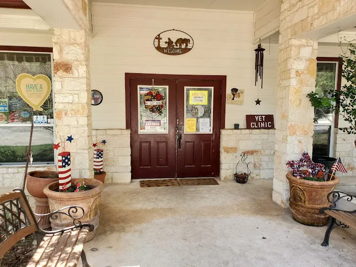 Hooves & Paws Veterinary Clinic 12