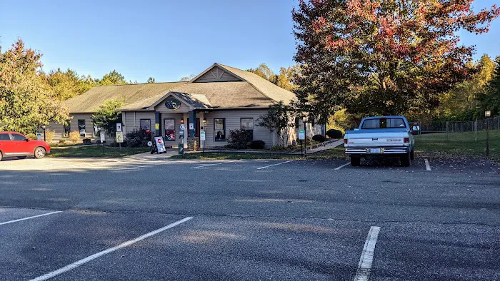 Little Mountain Veterinary Clinic 6