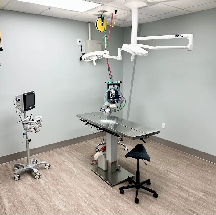 Dry Pond Animal Hospital and Pet Resort 4