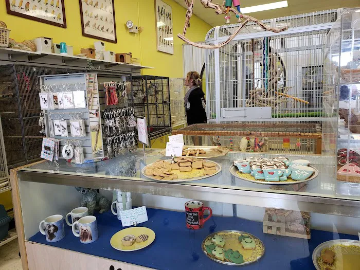 Mt Rushmore Birds/Paws Pet Bakery 4
