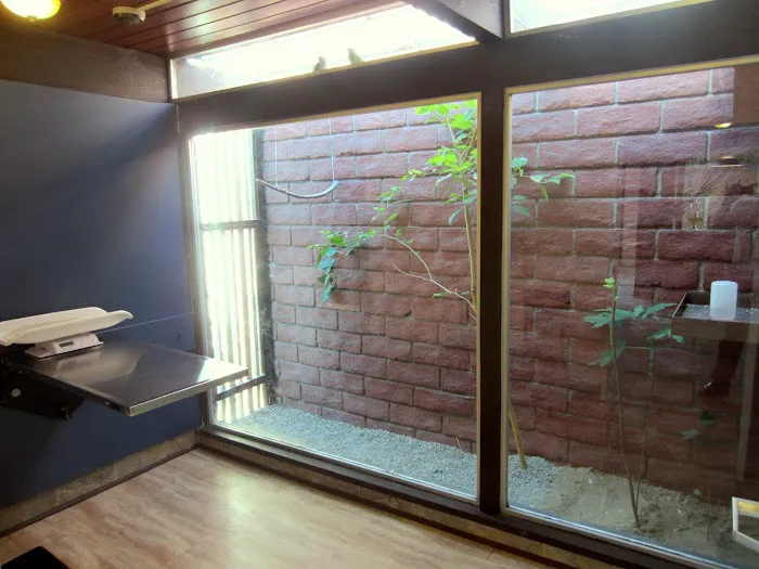 Orange Hill Veterinary Hospital 12