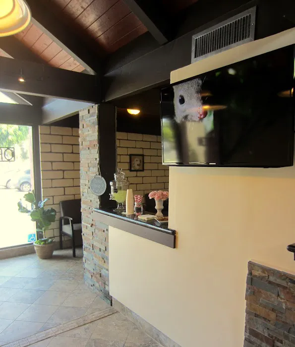 Orange Hill Veterinary Hospital 12