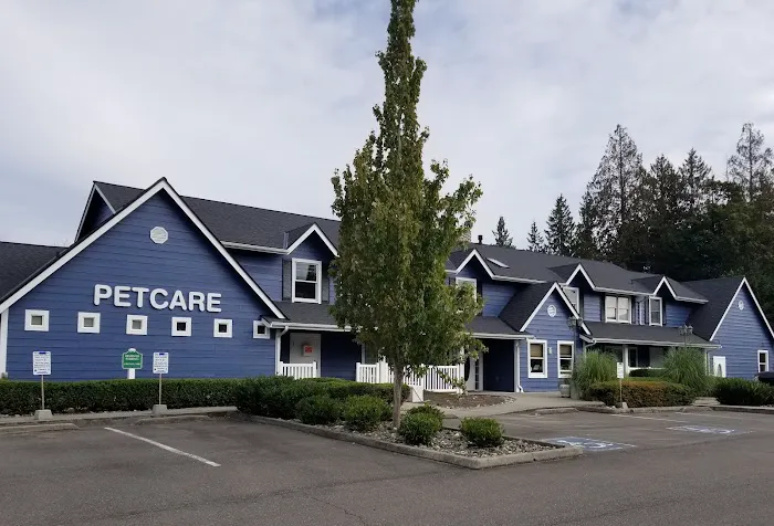 Petcare Hospital & Wellness Center, A Thrive Pet Healthcare Partner 12