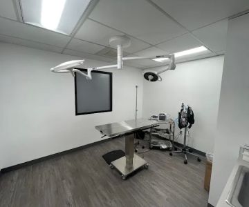 Midlakes Veterinary Hospital