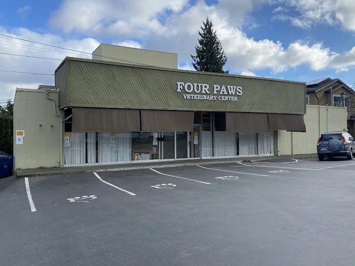 Four Paws Veterinary Center 12