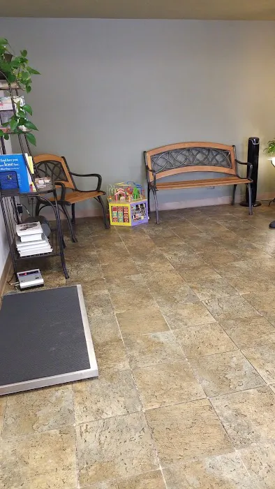 Four Paws Veterinary Center 12