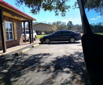 Clay Road Animal Clinic