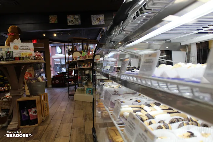 Drooly's Dog Bakery 12