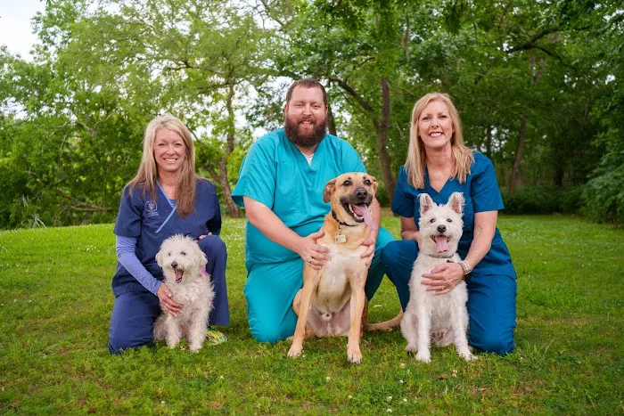 Clear Falls Animal Hospital 12