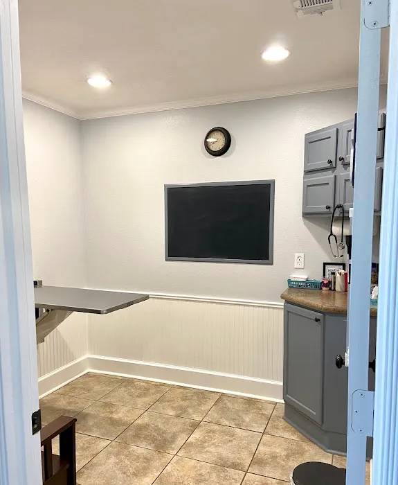 Woodlands Creek Animal Hospital 12