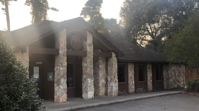 Woodlands Creek Animal Hospital 12