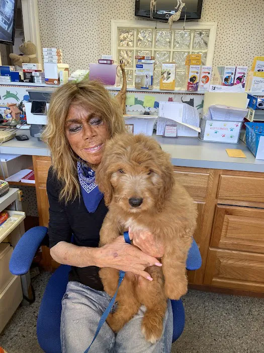 Hewlett Animal Hospital & Pet Resort 12