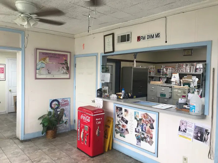 Northwest Animal Clinic 9