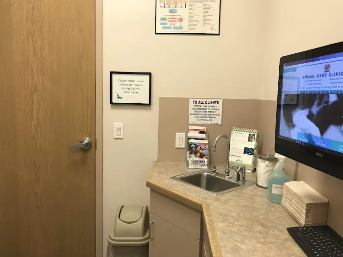 Stephanie Animal Hospital 12