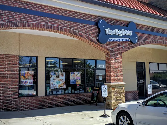 Three Dog Bakery - Leawood 5