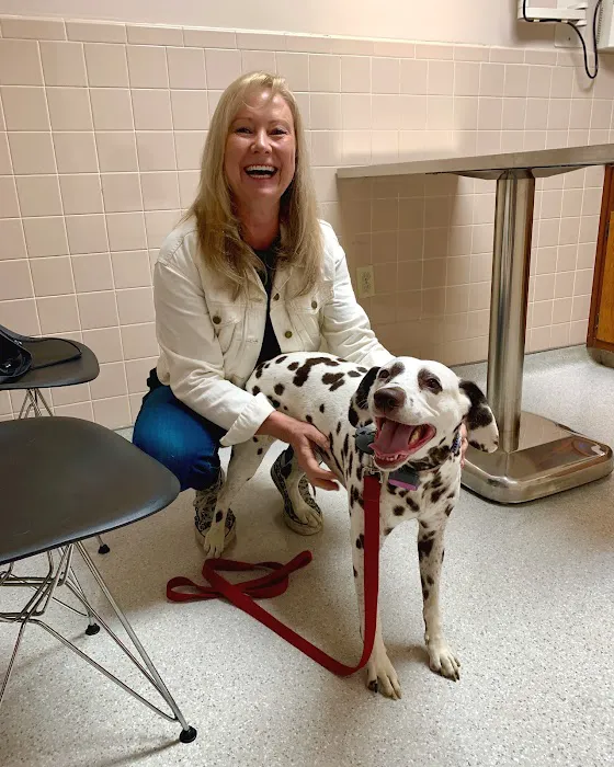 Maple Hills Veterinary Hospital 12