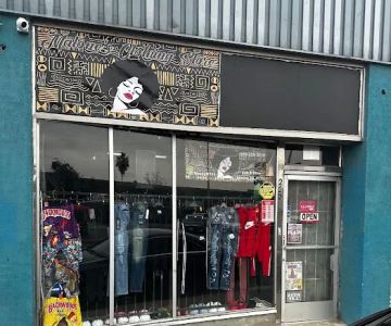 Malone ‘ S clothing store
