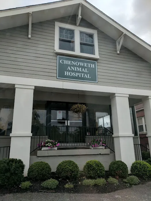 Chenoweth Animal Hospital 12