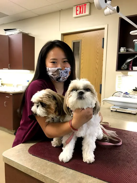 Edinburgh Pet Health Center 5