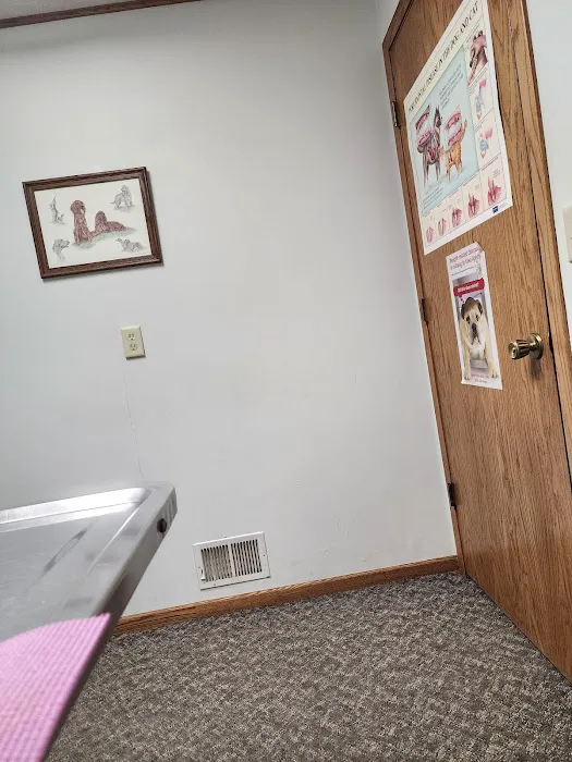 Coon Rapids Pet Hospital 3