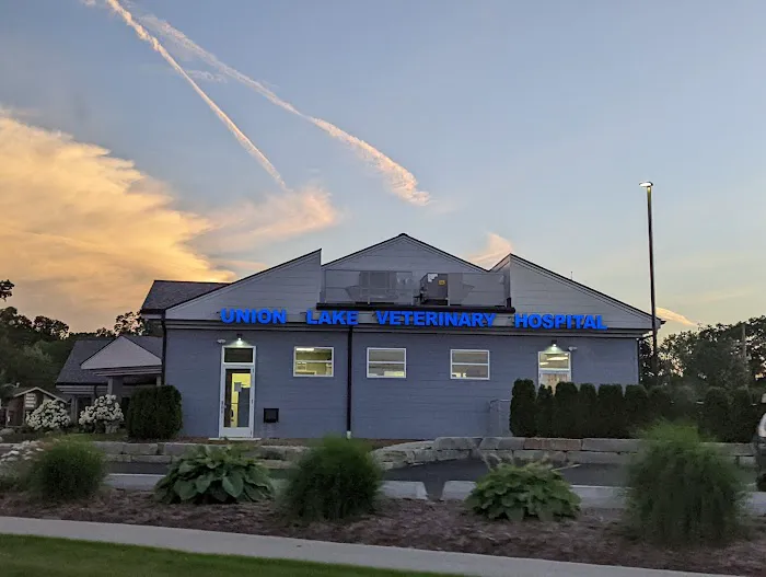 Union Lake Veterinary Hospital 2