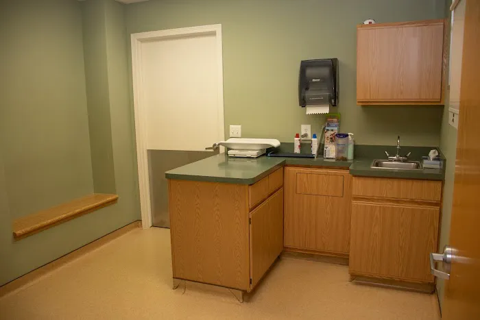 Roadside Veterinary Clinic 4