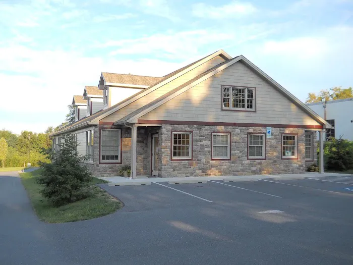 Holly Pike Animal Hospital 12