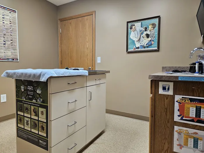 Tyranena Veterinary Clinic 12