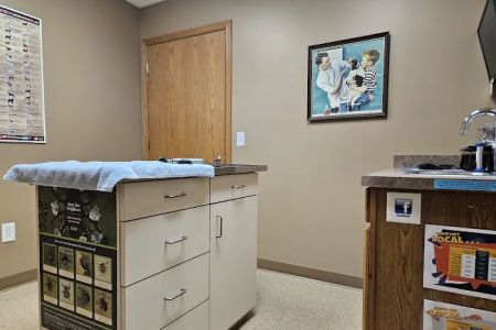 Tyranena Veterinary Clinic