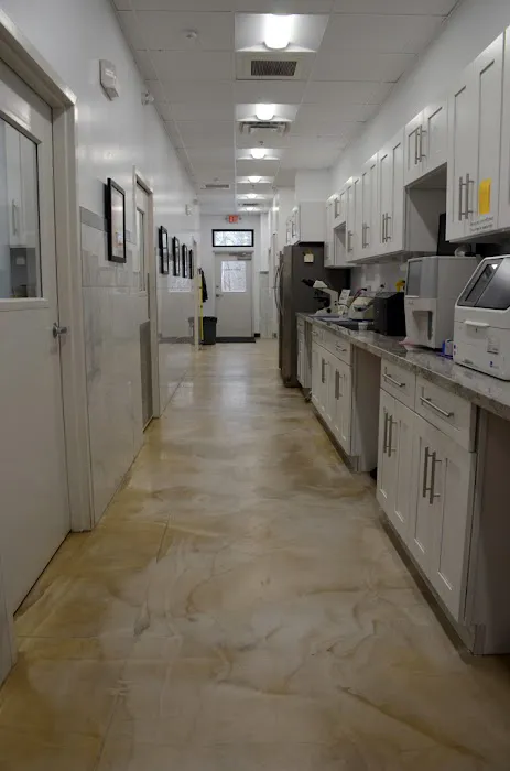Eagle's Nest Animal Hospital 1