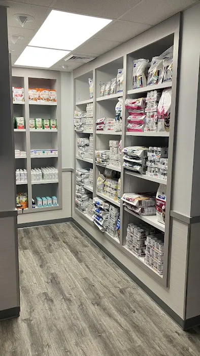 Hampton Cove Animal Hospital & Covepets 12