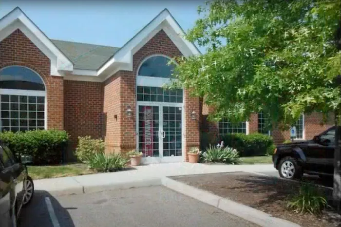 Hickory Veterinary Hospital 8